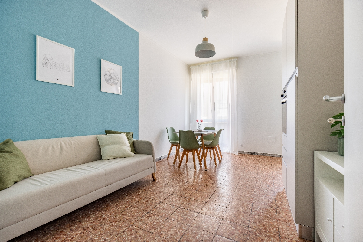 Trilocale in zona porta venezia / citta' studi / loreto-piola